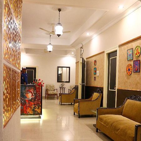 Hotel Crossroads à Calcutta Extérieur photo