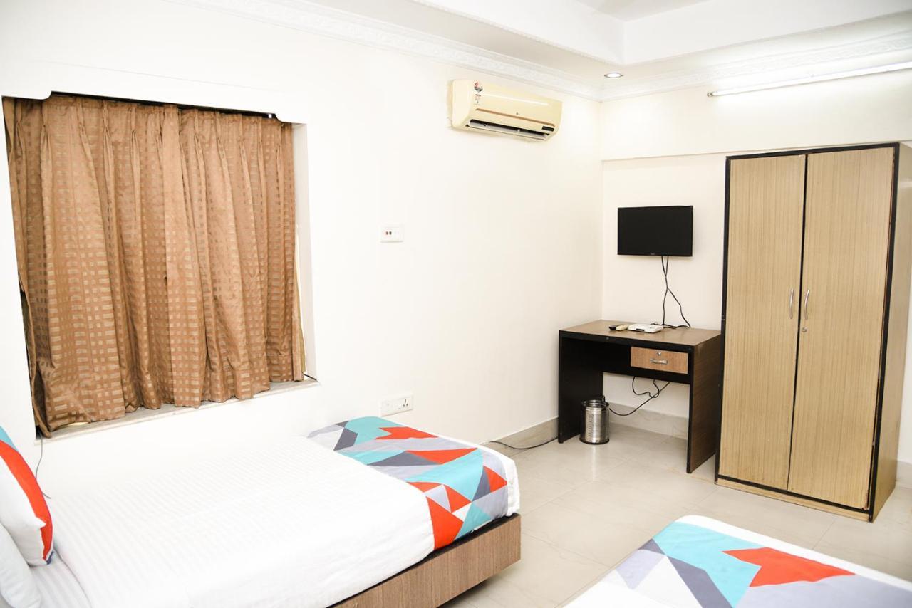 Hotel Crossroads à Calcutta Extérieur photo
